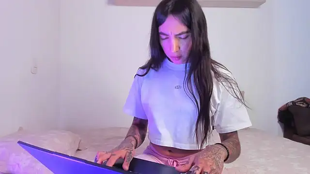 valeriahornier online show from 21, 4, 2026