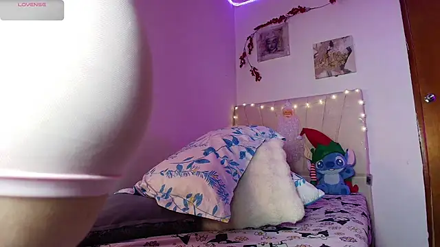 Maddisson quenn05 online show from 14, 12, 2025