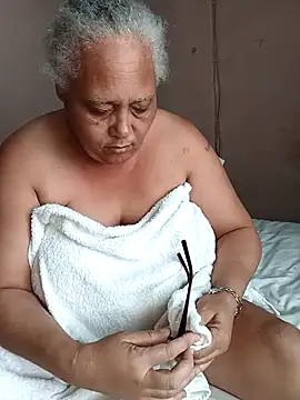 juicyboode online show from 2, 12, 2025