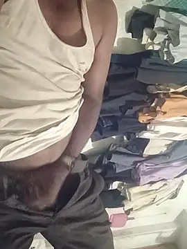 Snapshot of RNlov chatting on 3, 11, 2025 RNlov online show from 3, 11, 2025