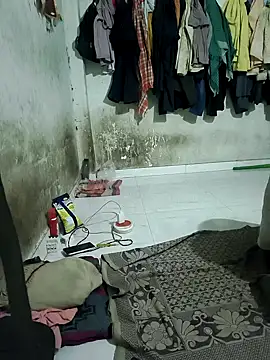 Snapshot of RNlov chatting on 20, 11, 2025 RNlov online show from 20, 11, 2025