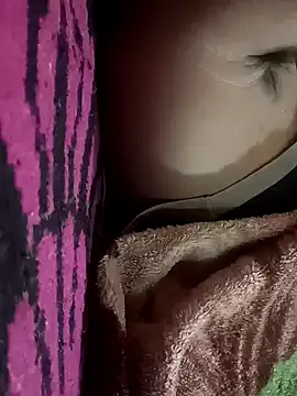 Snapshot of RNlov chatting on 22, 10, 2025 RNlov online show from 22, 10, 2025