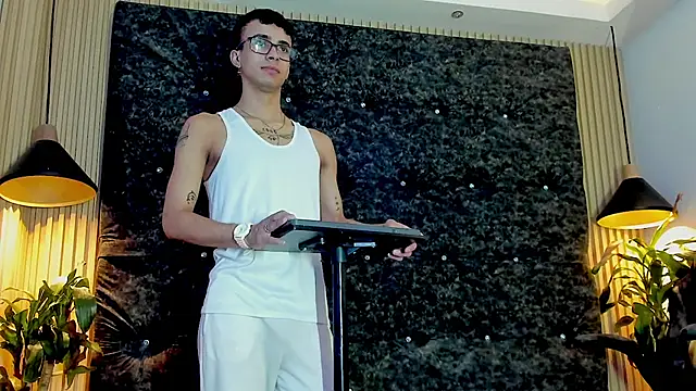 the fenix boy online show from 29, 10, 2025