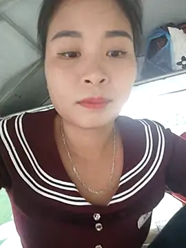 Squirrel-Pear online show from 6, 11, 2025