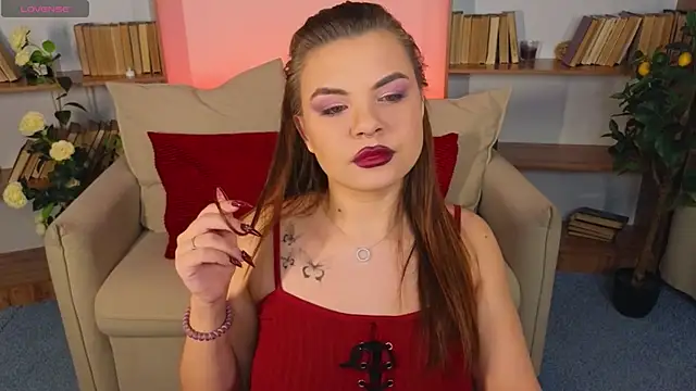 Miss Delia online show from 10, 11, 2025