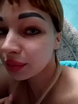 Snapshot of Loveyoudearxq chatting on 5, 11, 2025 Loveyoudearxq online show from 5, 11, 2025