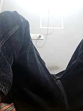 Snapshot of rahulsexyb chatting on 30, 11, 2025 rahulsexyb online show from 30, 11, 2025