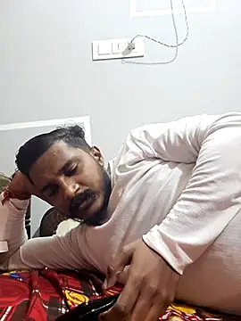 Snapshot of rahulsexyb chatting on 13, 11, 2025 rahulsexyb online show from 13, 11, 2025