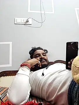 Snapshot of rahulsexyb chatting on 19, 11, 2025 rahulsexyb online show from 19, 11, 2025