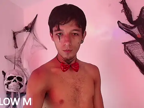 Snapshot of rosse__one chatting on 19, 10, 2025 rosse one online show from 19, 10, 2025