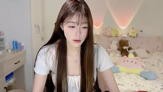 Onecutelittle online show from 10, 11, 2025