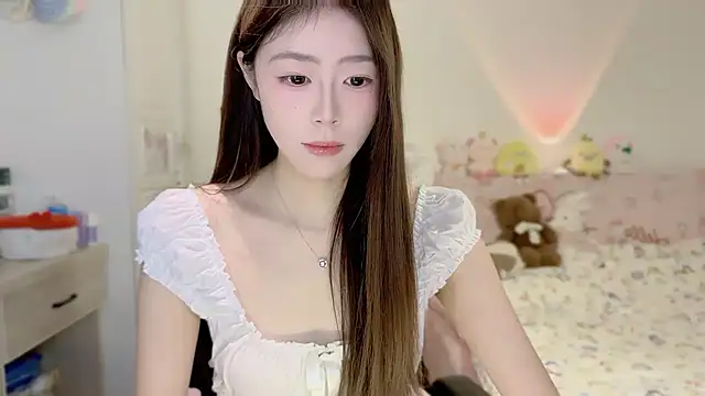 Onecutelittle online show from 18, 11, 2025