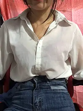 Kylie beem online show from 5, 11, 2025