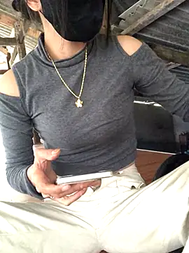 Kylie beem online show from 8, 11, 2025