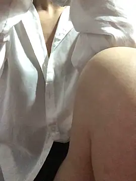 Kylie beem online show from 4, 12, 2025