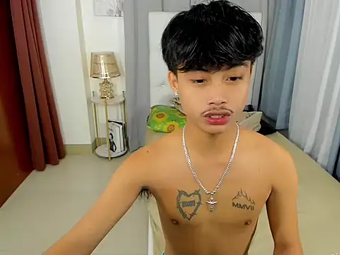 Snapshot of hardcocktwink chatting on 12, 11, 2025 hardcocktwink online show from 12, 11, 2025