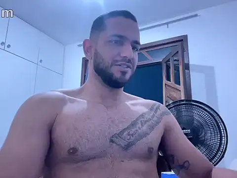 Snapshot of _ivanjunior chatting on 12, 11, 2025 ivanjunior online show from 12, 11, 2025