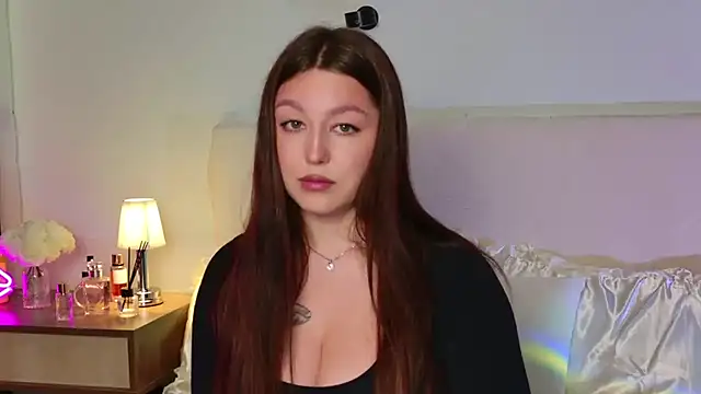  Tessa May  online show from 29, 10, 2025