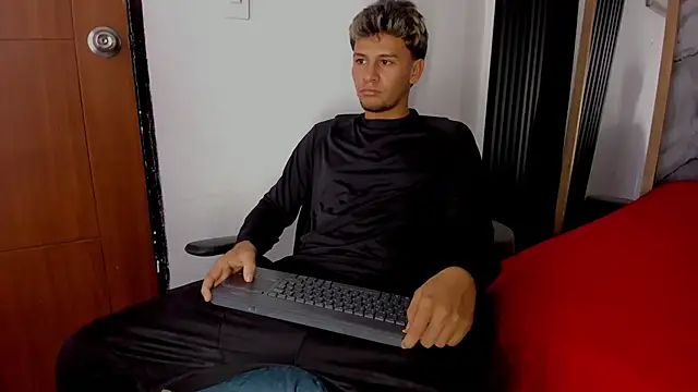 Alan-Smith1 online show from 18, 11, 2025