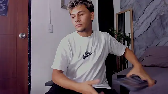 Alan-Smith1 online show from 14, 11, 2025