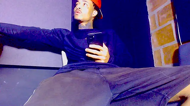 Anaconda larga online show from 16, 2, 2026