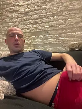 Rotteei1 online show from 8, 3, 2026