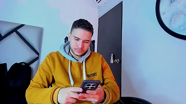 mike 257 online show from 30, 10, 2025