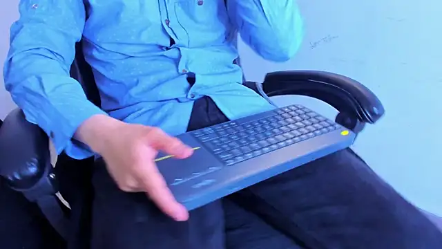 mike 257 online show from 18, 4, 2026