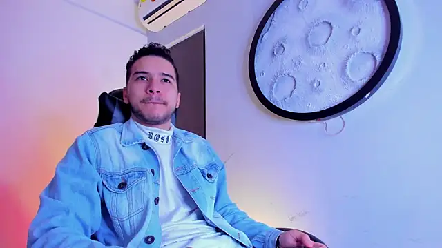 mike 257 online show from 11, 2, 2026