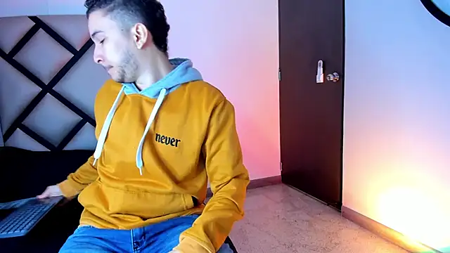 mike 257 online show from 27, 11, 2025