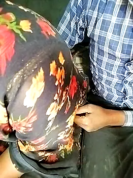 Hot cauple indian online show from 13, 2, 2026