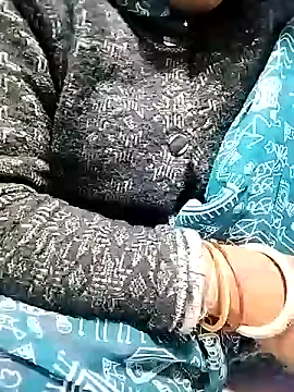 Hot cauple indian online show from 12, 2, 2026