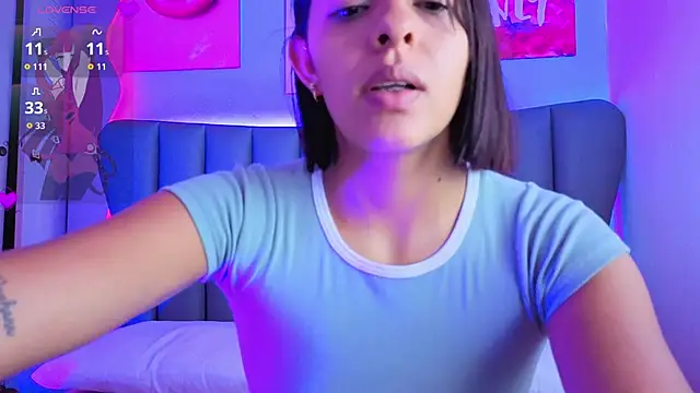 Snapshot of Aria_Russo chatting on 28, 4, 2026 Aria Russo online show from 28, 4, 2026