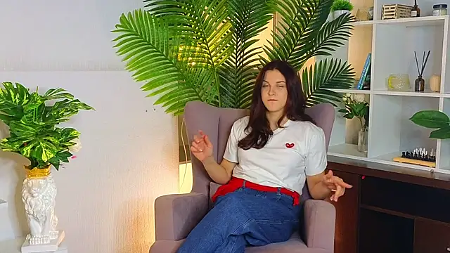 Snapshot of KerriDezalia chatting on 19, 10, 2025 KerriDezalia online show from 19, 10, 2025