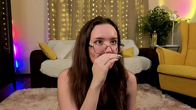 FabiolaCowing online show from 28, 11, 2025