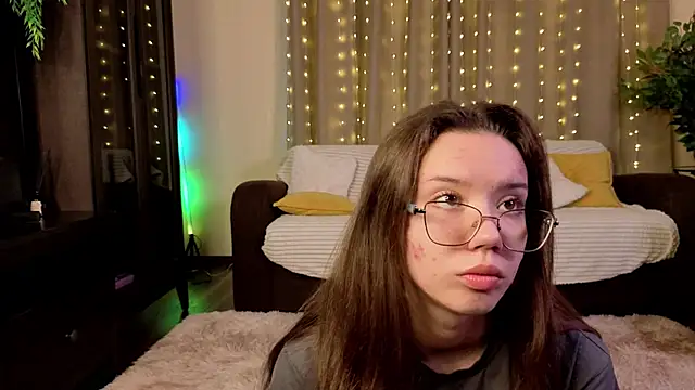 FabiolaCowing online show from 29, 11, 2025