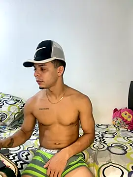 Snapshot of adan_jp chatting on 13, 11, 2025 adan jp online show from 13, 11, 2025