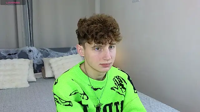 crisp1n online show from 8, 11, 2025