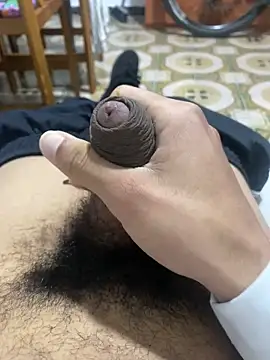 Snapshot of Anaconda_Negra20 chatting on 15, 11, 2025 Anaconda Negra20 online show from 15, 11, 2025