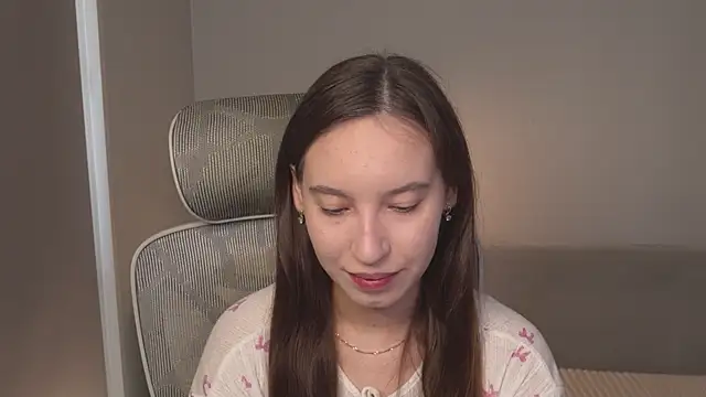 Snapshot of WhyEmmyCry chatting on 13, 7, 2026 WhyEmmyCry online show from 13, 7, 2026