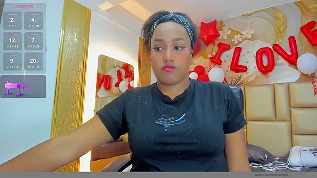 NahomiWalker  online show from 15, 2, 2026