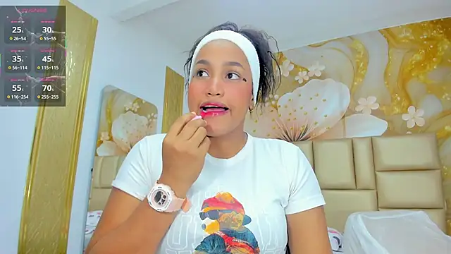 NahomiWalker  online show from 6, 3, 2026