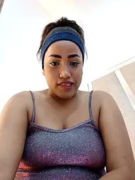 NahomiWalker  online show from 12, 11, 2025