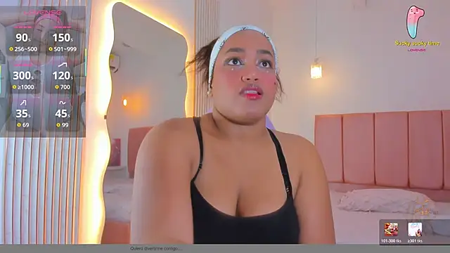 NahomiWalker  online show from 13, 1, 2026