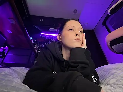 Thedeepwebcutie online show from 27, 6, 2026
