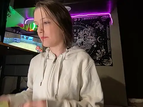 Thedeepwebcutie online show from 18, 4, 2026