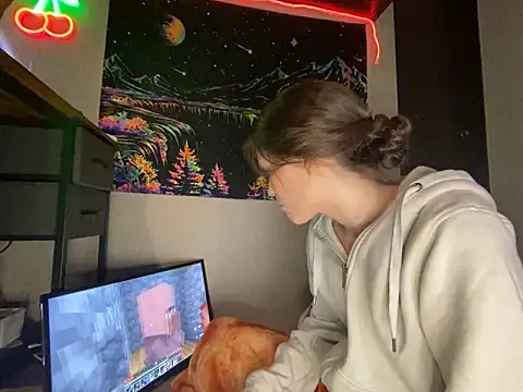 Thedeepwebcutie online show from 8, 3, 2026