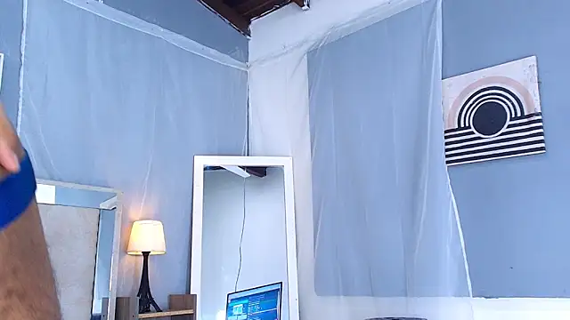 Natzuki 1 online show from 3, 2, 2026