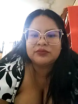 celeste122595 online show from 5, 11, 2025