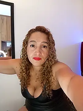 Snapshot of MilfTammyJones69 chatting on 21, 10, 2025 MilfTammyJones69 online show from 21, 10, 2025